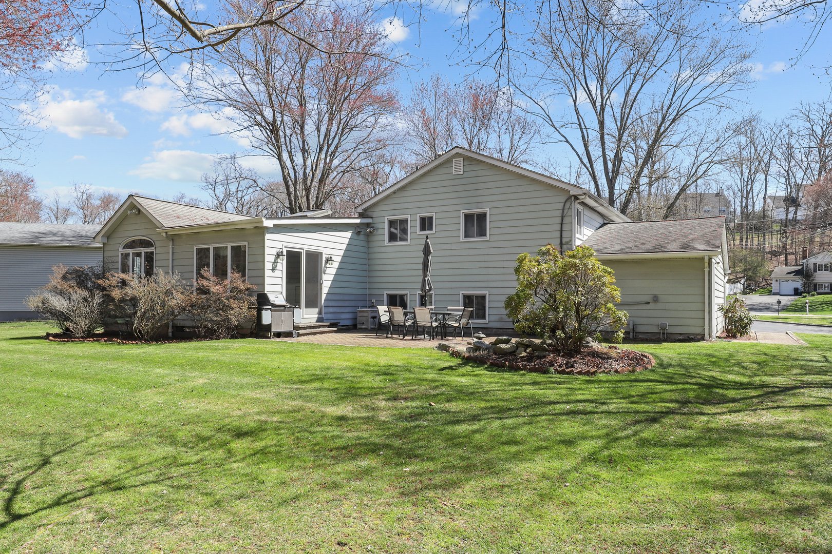 2378 Pine Grove Court Photo 22