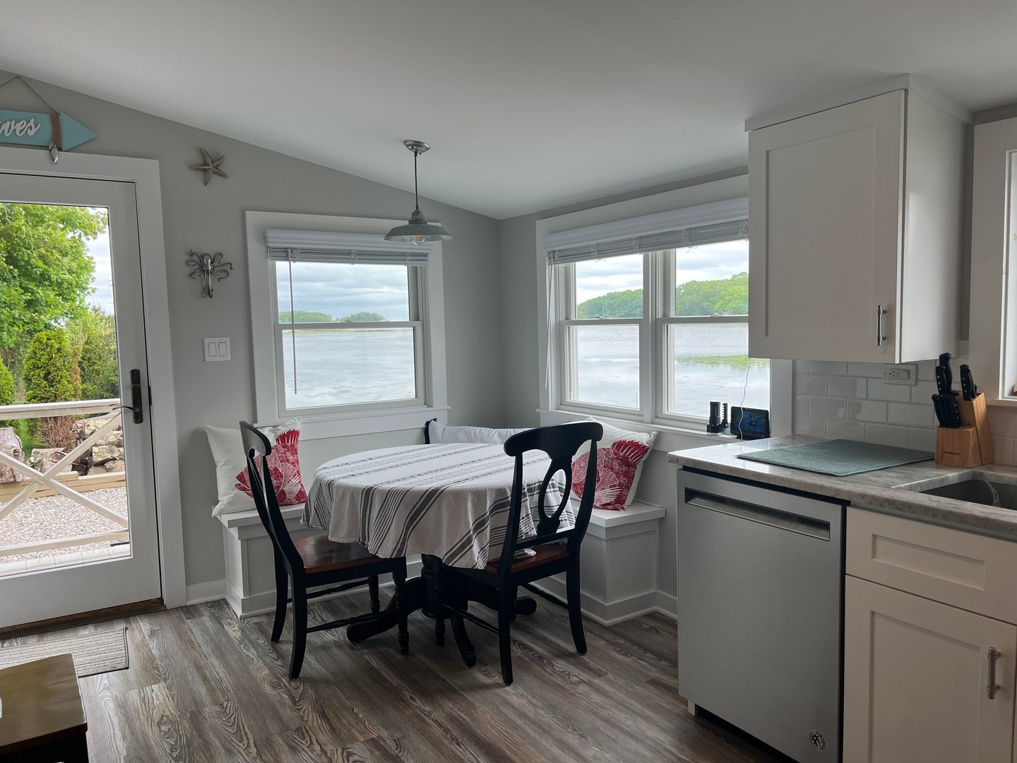 61 Old Black Point Road Photo 10