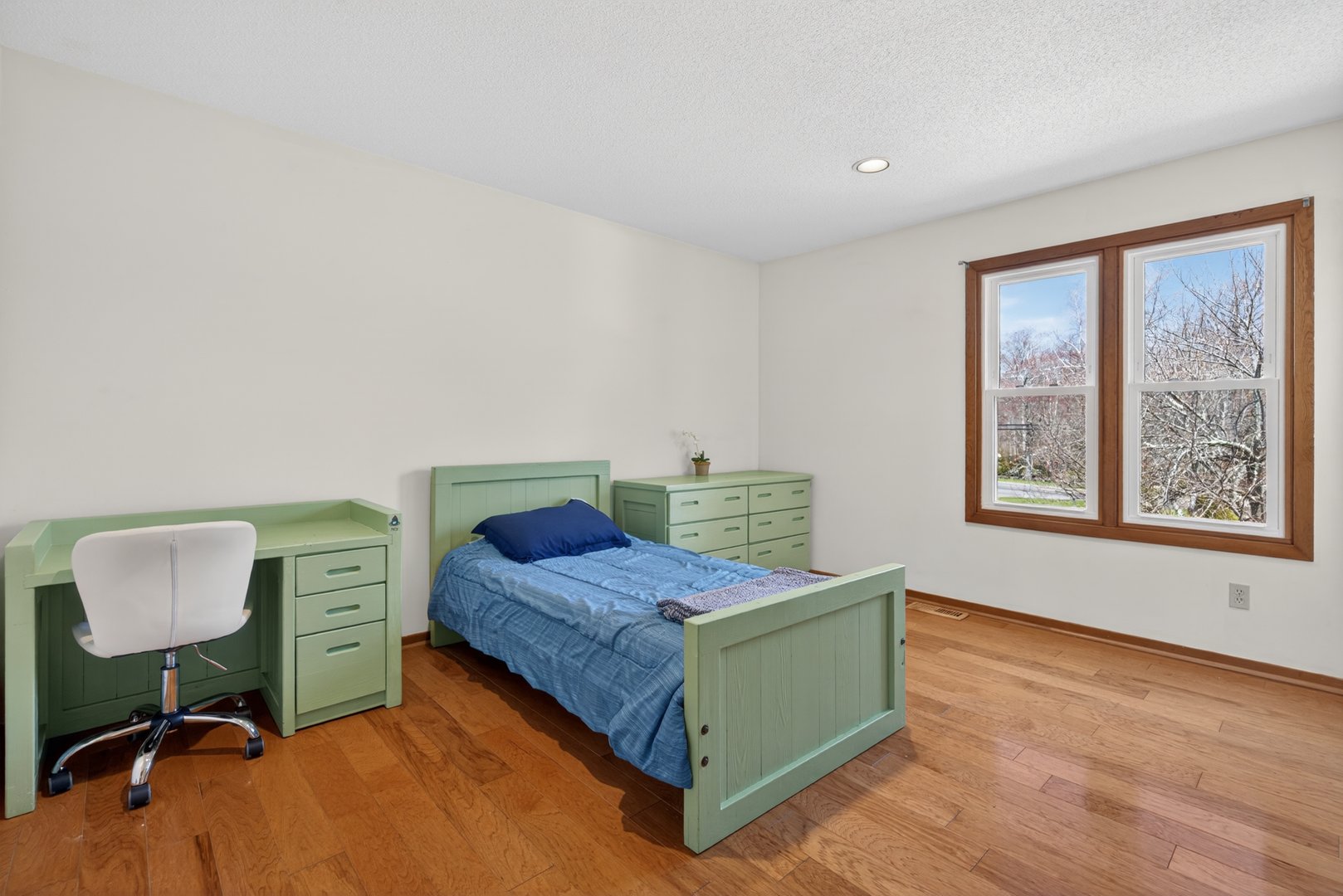 206 West Todd Street Photo 10