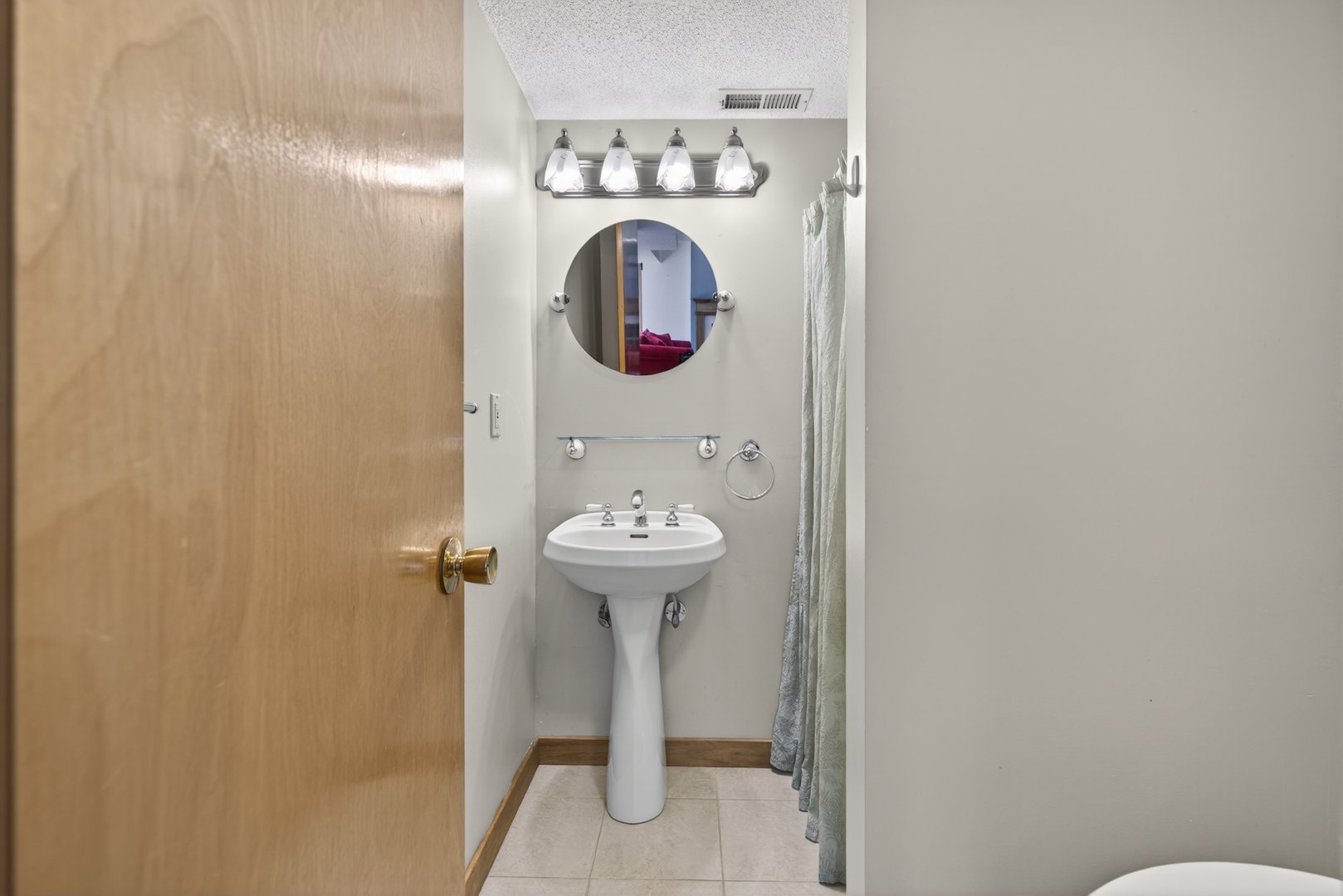 206 West Todd Street Photo 22