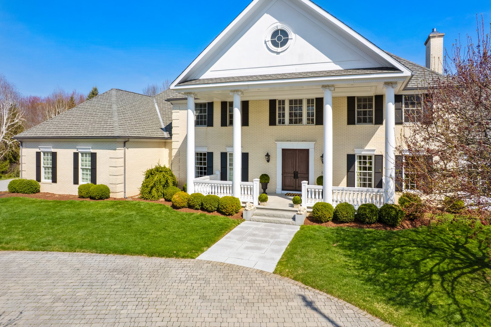 57 Thistledown Photo 2