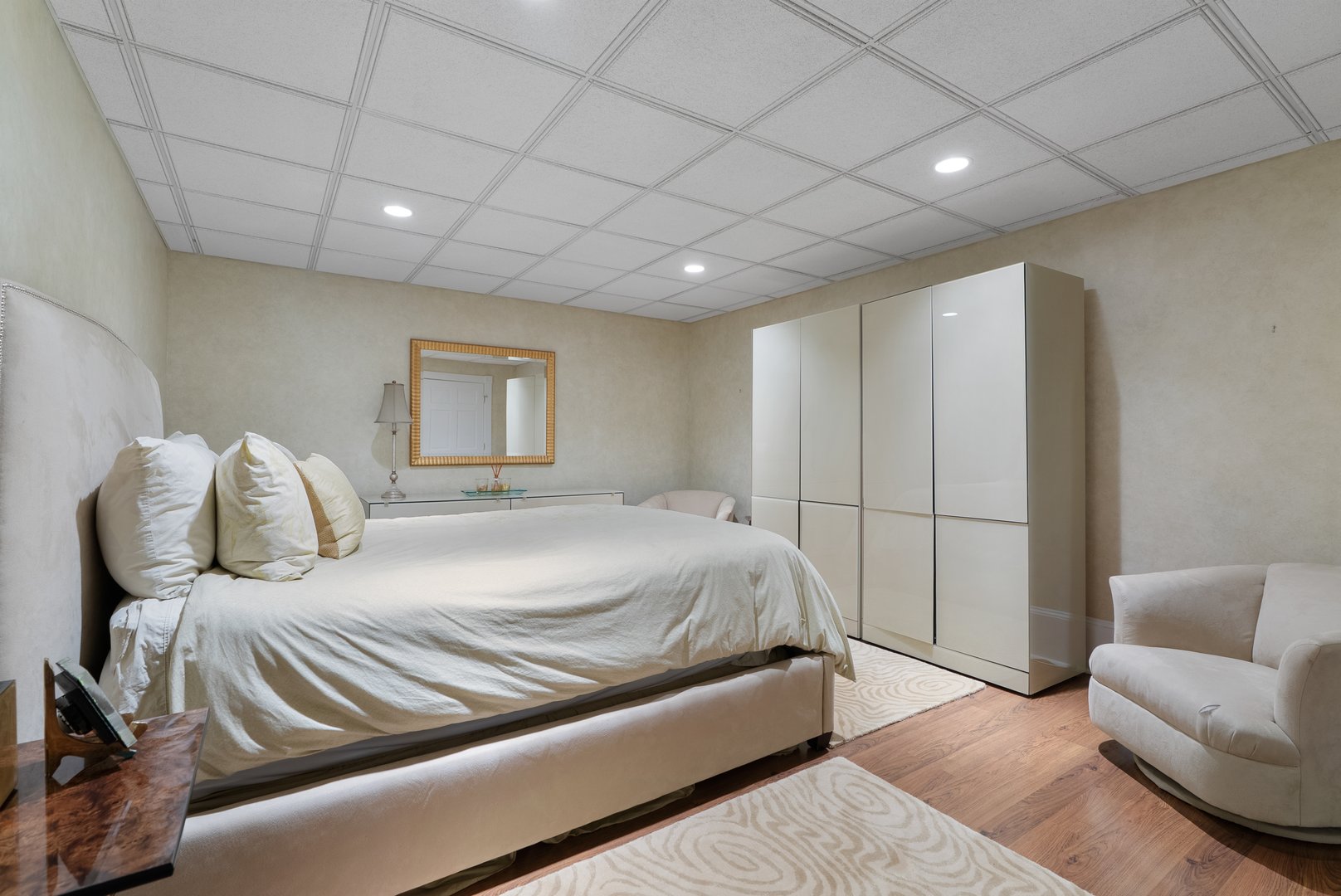 57 Thistledown Photo 32