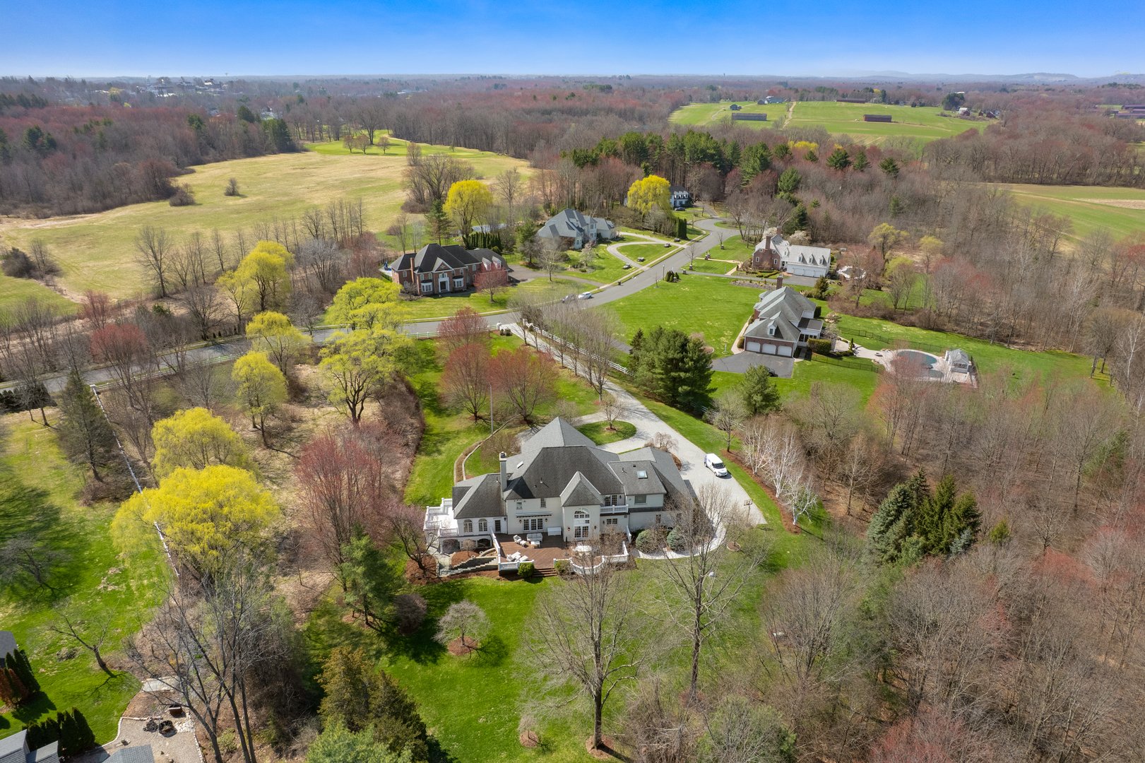 57 Thistledown Photo 36