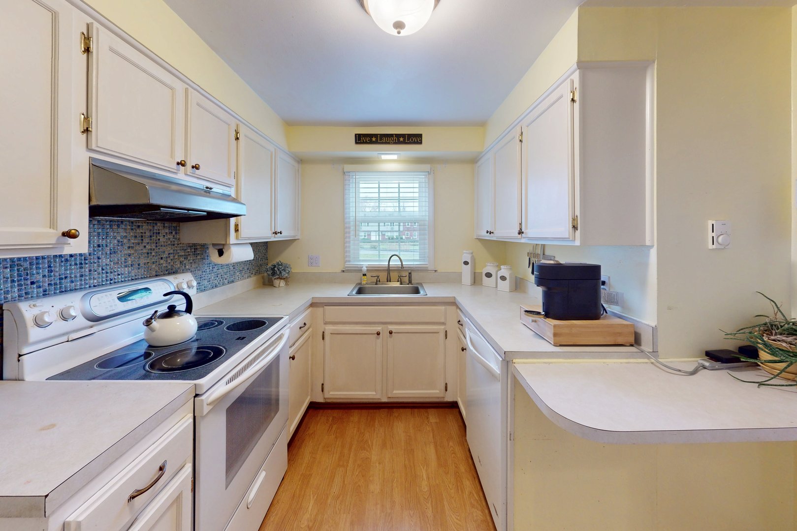 7 Old Farms Lane #7 Photo 6