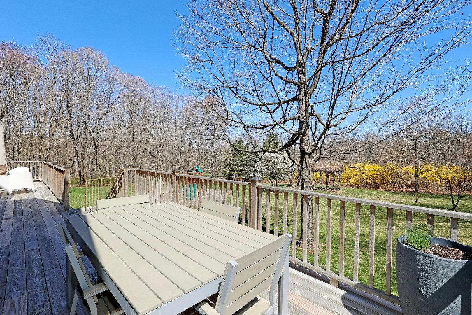 15 Dayton Road Photo 5