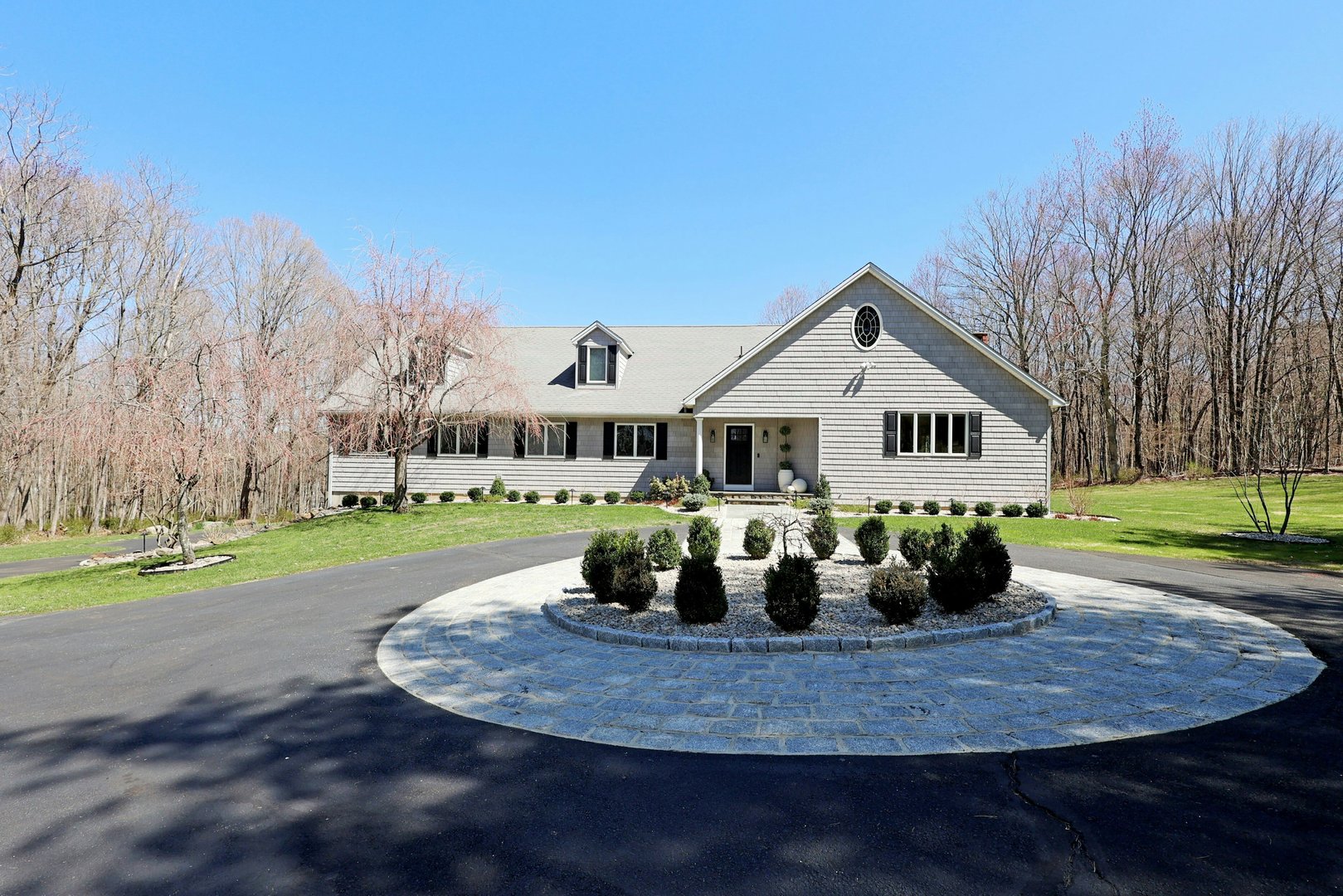 15 Dayton Road Photo 3