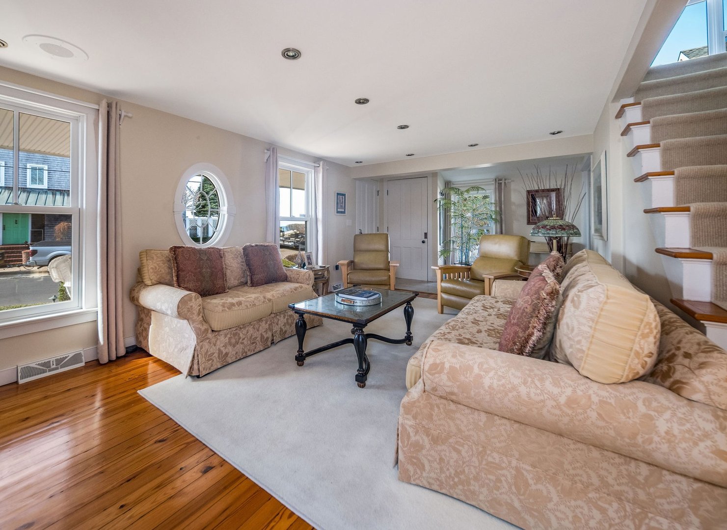 11 Middle Beach Road Photo 8