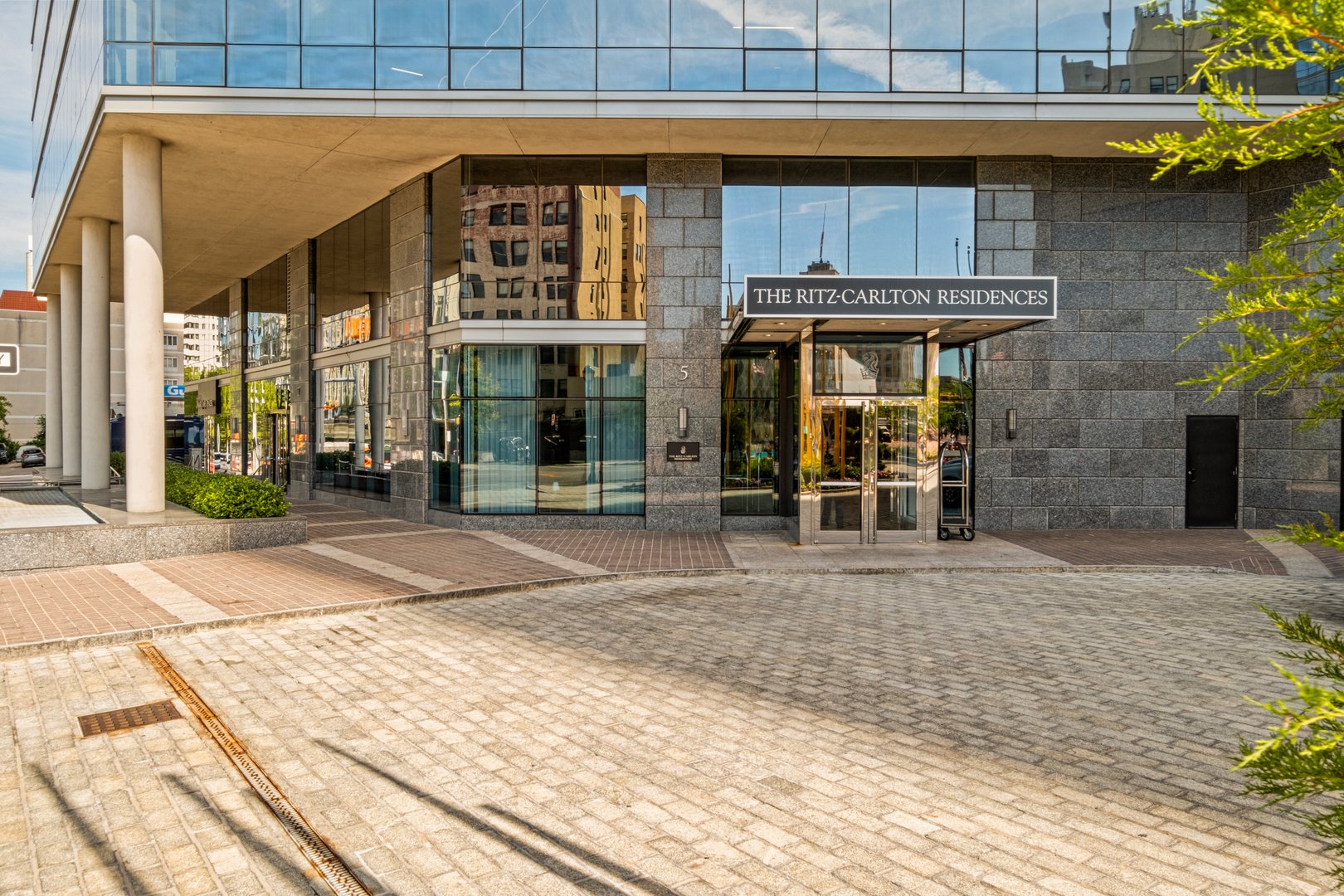 5 Renaissance Square  #PH 3E Photo 2