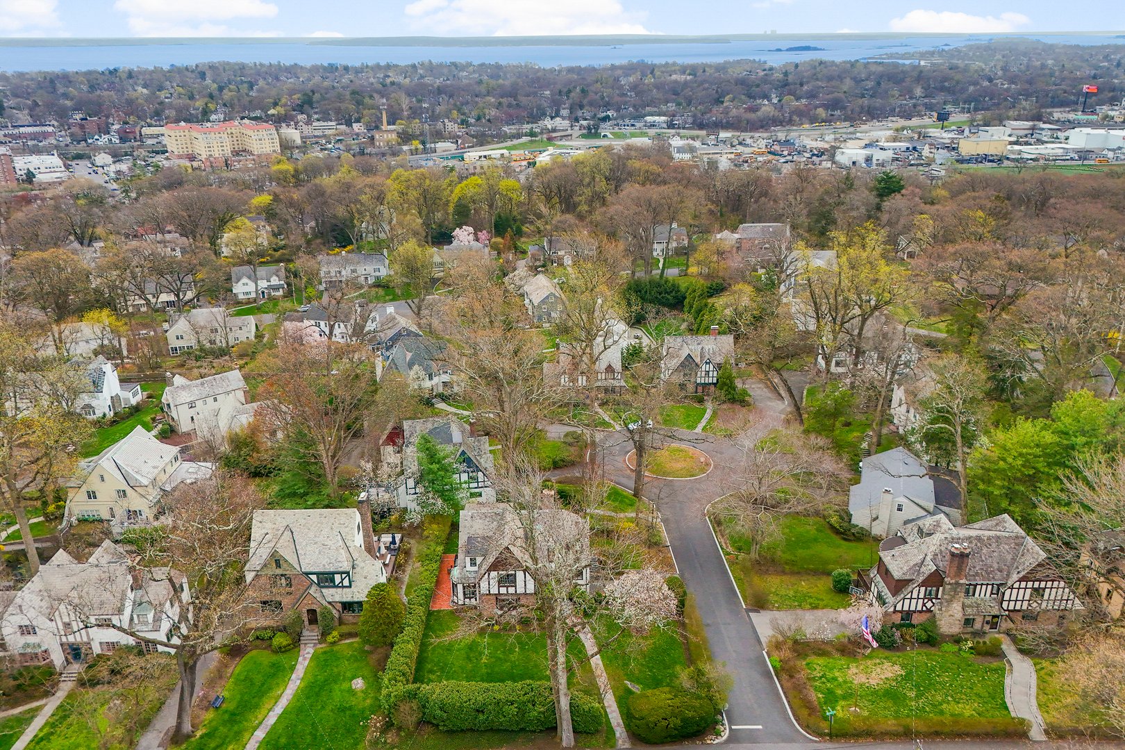 79 Mountain Avenue Photo 45