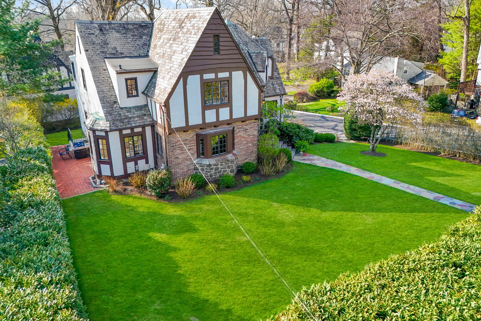 79 Mountain Avenue Photo 43