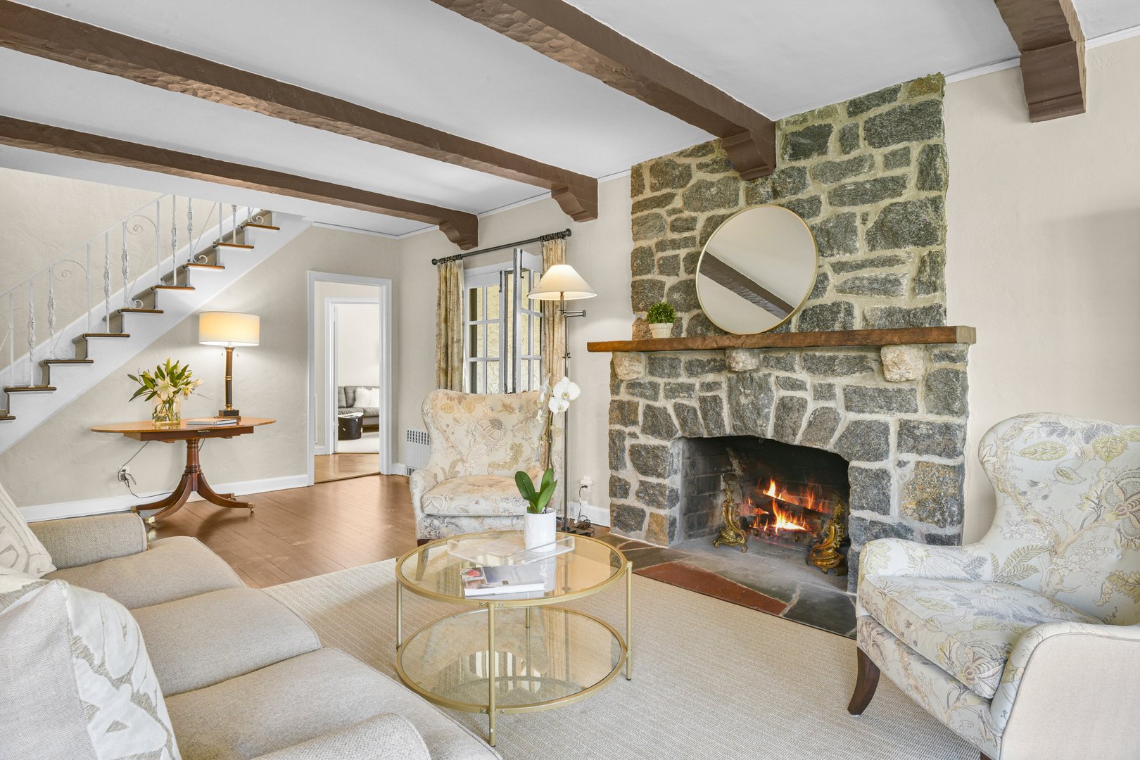 79 Mountain Avenue Photo 9