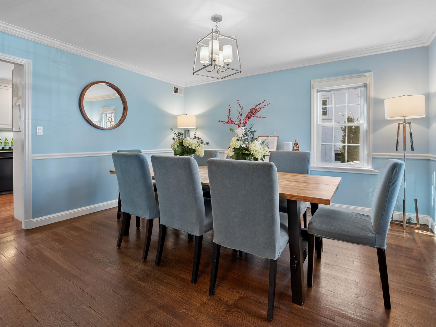 195 Central Parkway Photo 11