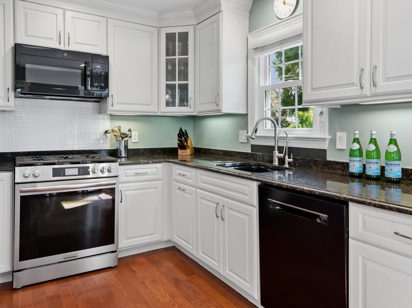 195 Central Parkway Photo 15