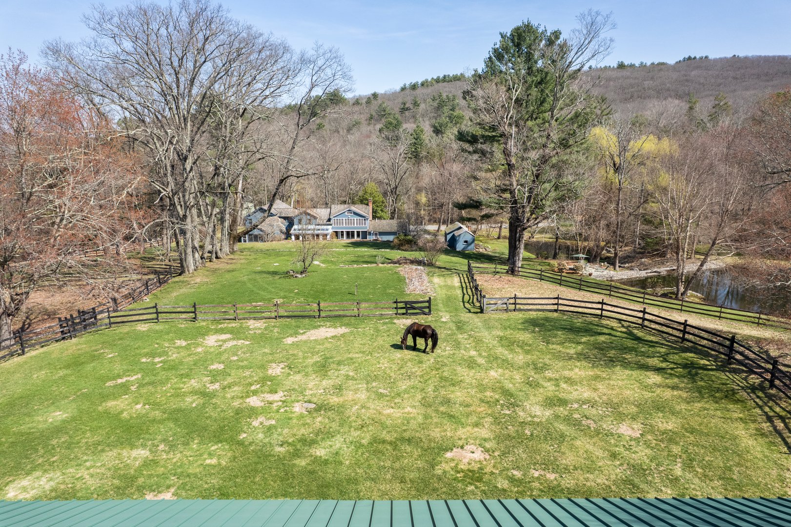 127 Steele Road Photo 4