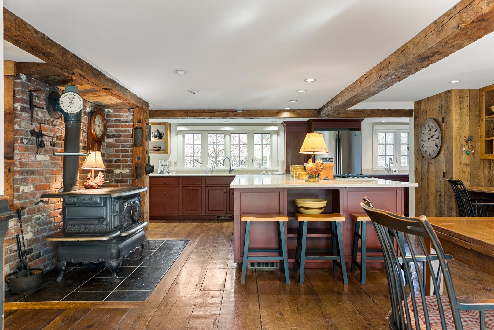 127 Steele Road Photo 6