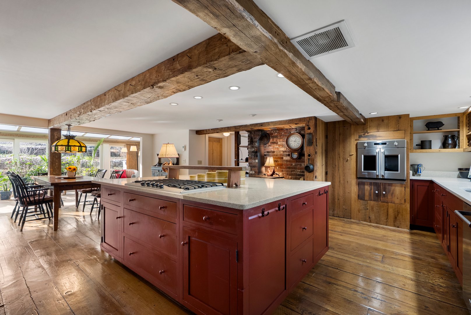 127 Steele Road Photo 7