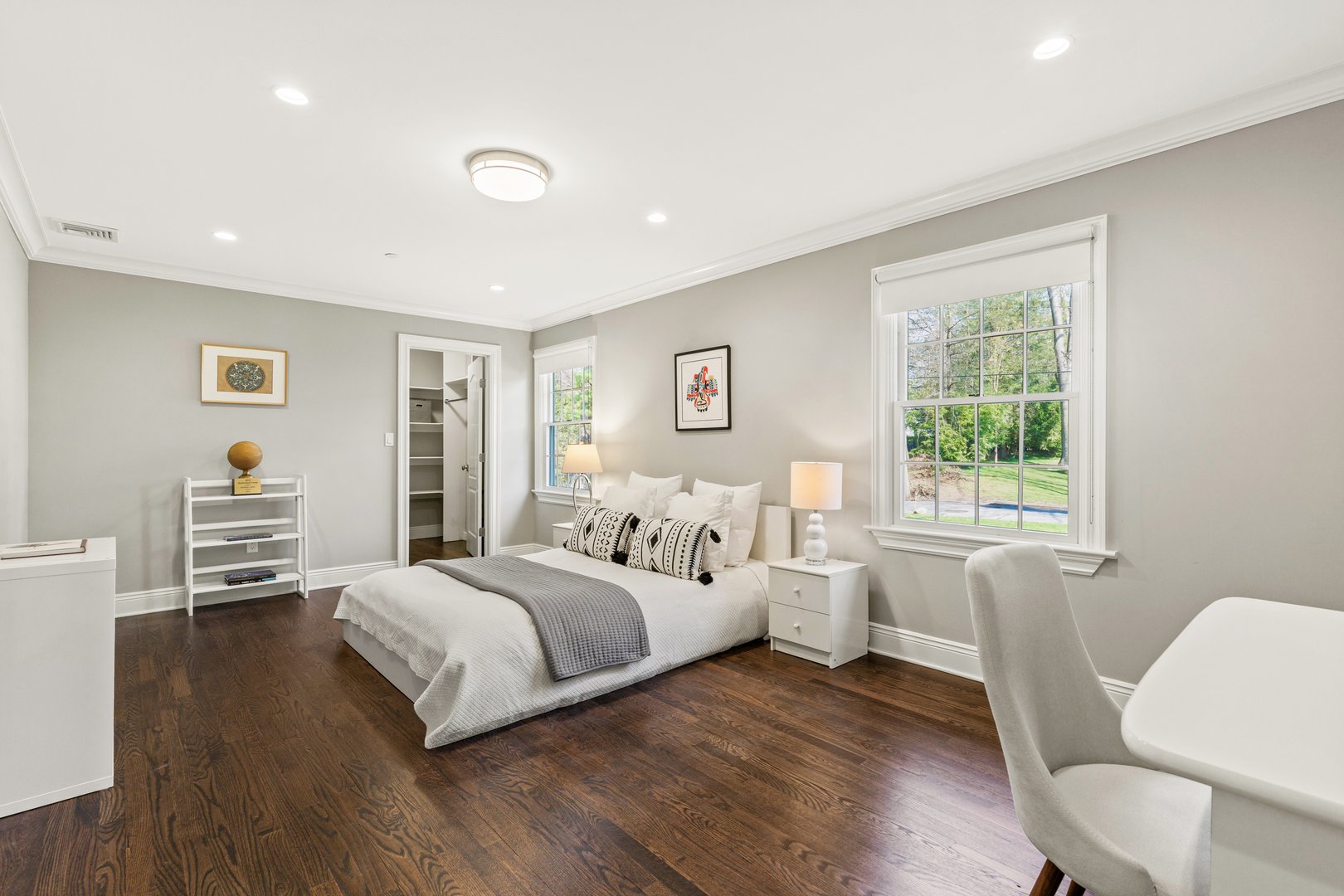 31 Garden Road Photo 14