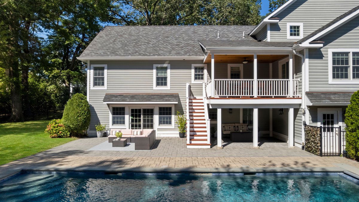 31 Garden Road Photo 29