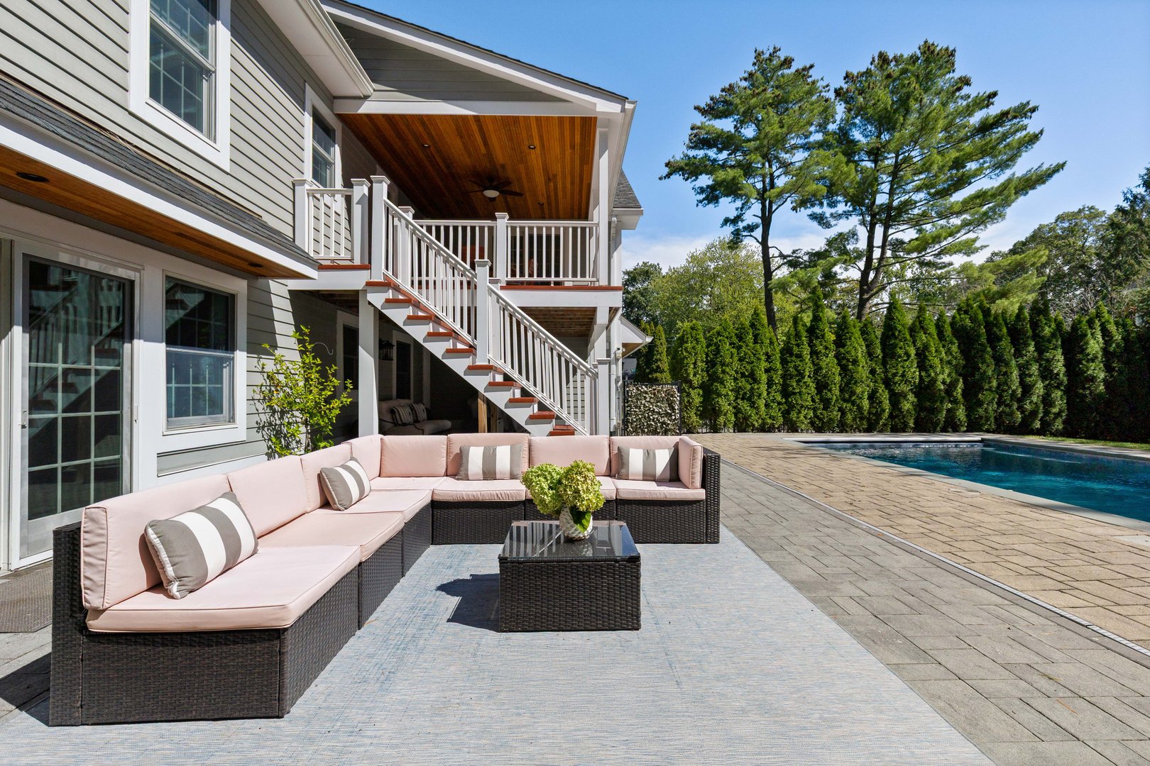 31 Garden Road Photo 31