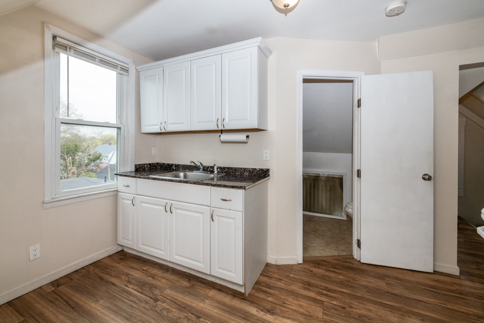 538 Jefferson Avenue Photo 11