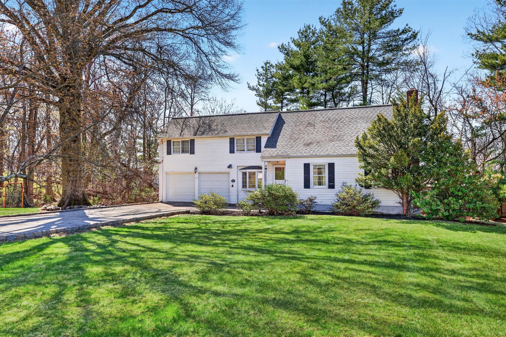 18 Taylor Road Photo 1