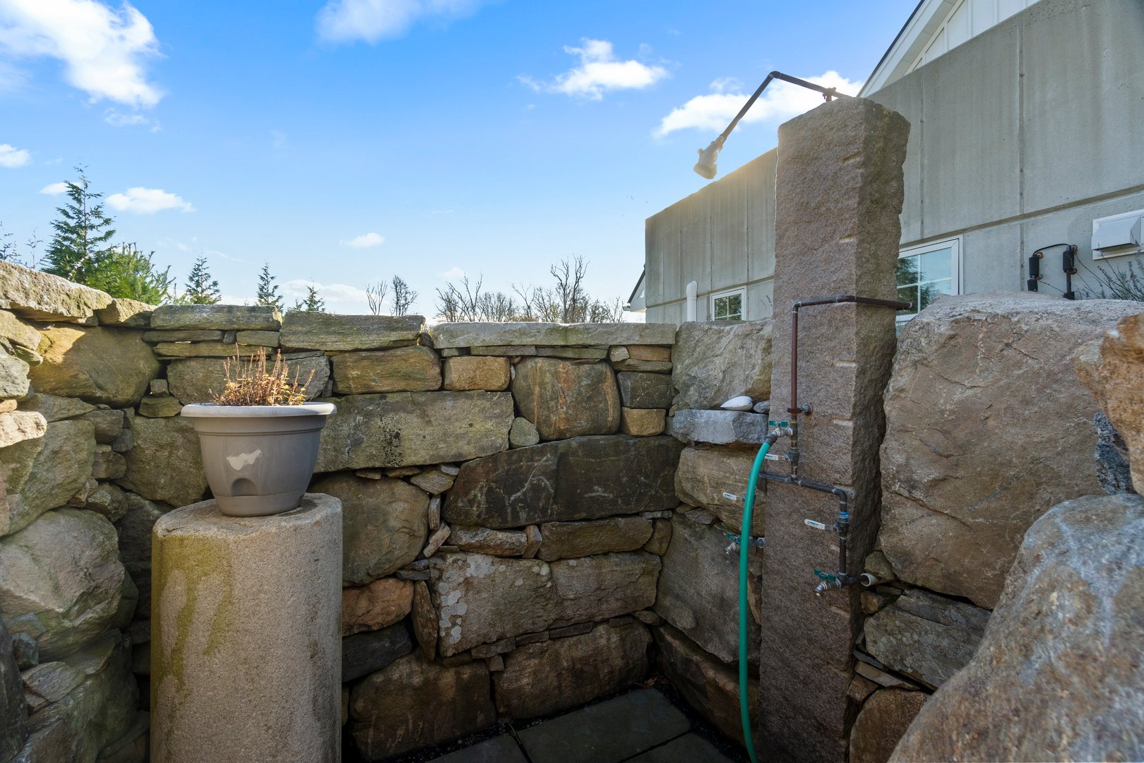 54 Barnes Road Photo 12