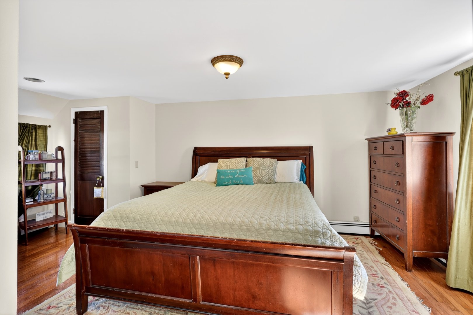 18 Taylor Road Photo 15