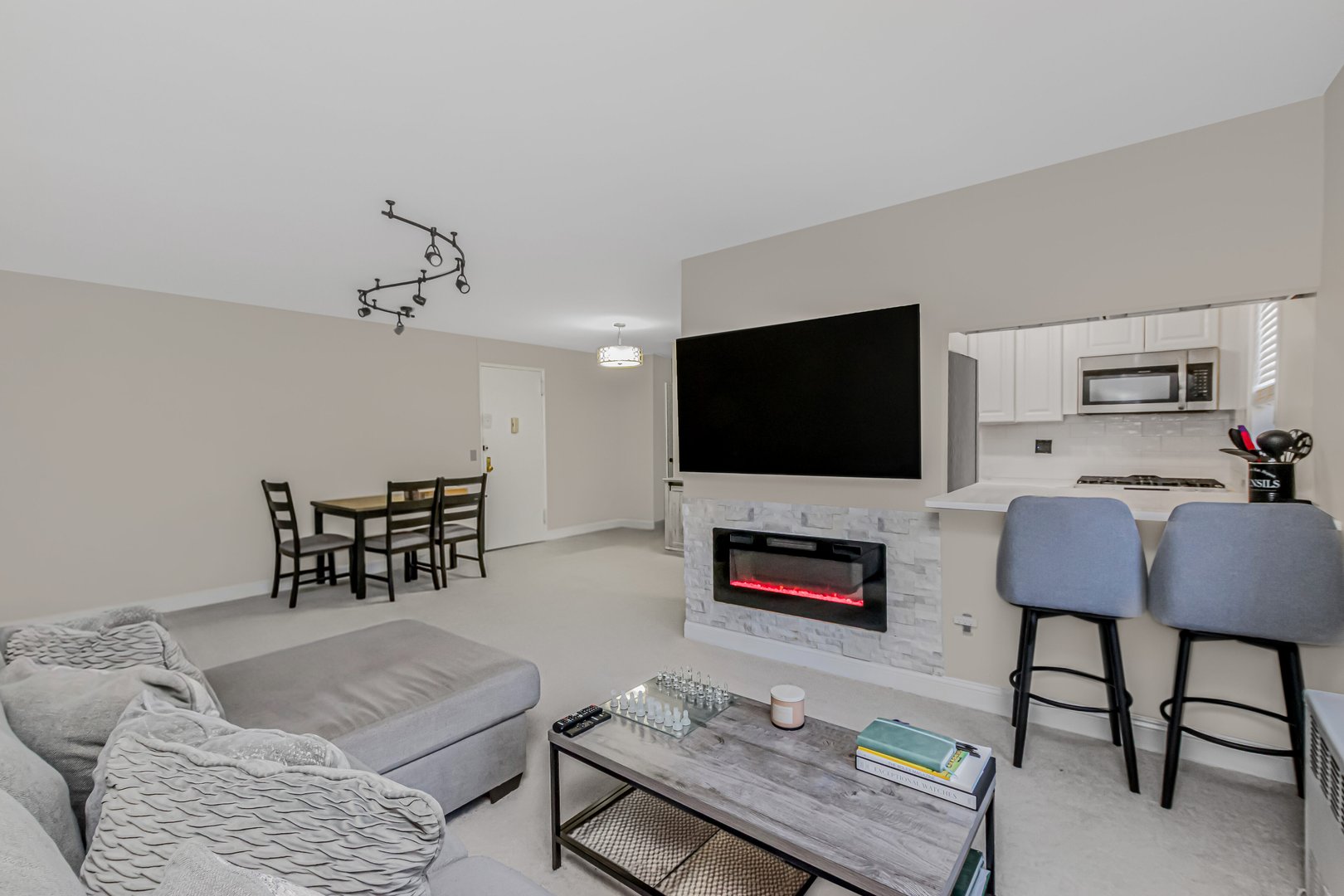 245 Rumsey Road  #5G Photo 1