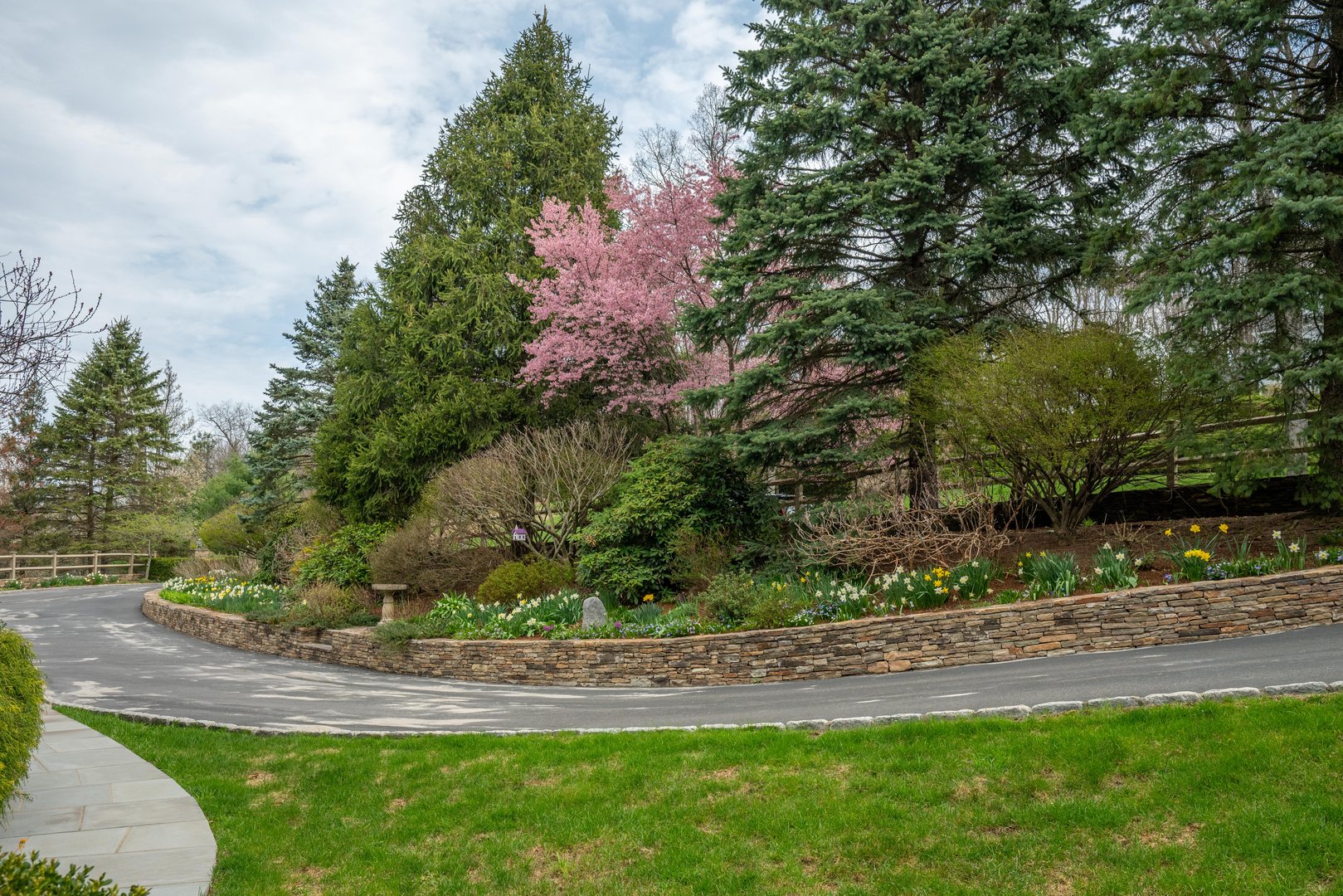 201 Grey Rock Road Photo 3