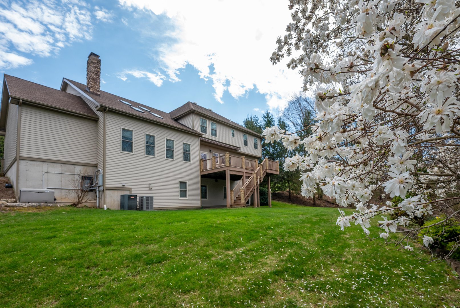 201 Grey Rock Road Photo 4