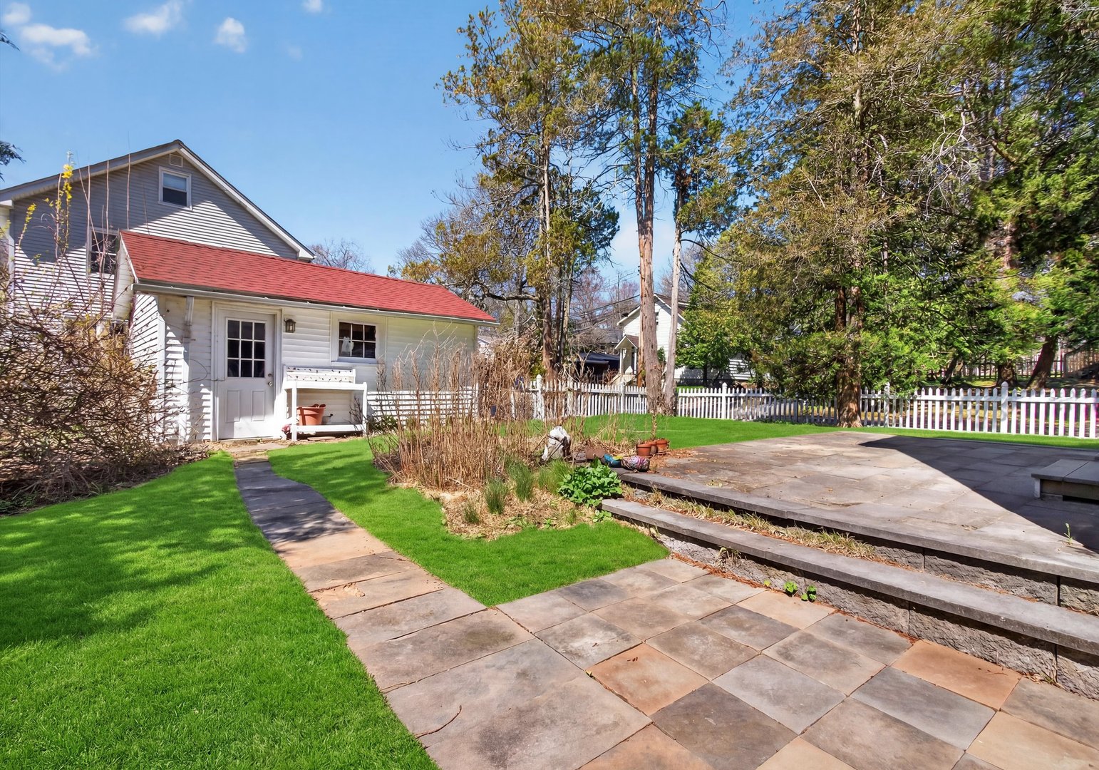 108 Summit Avenue Photo 30