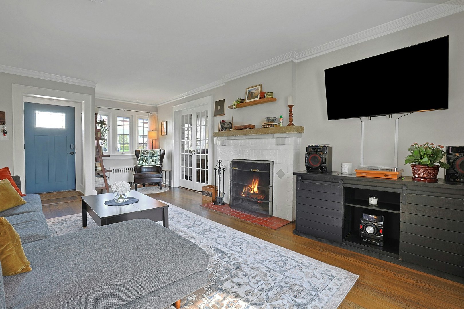 18 Austin Place Photo 4