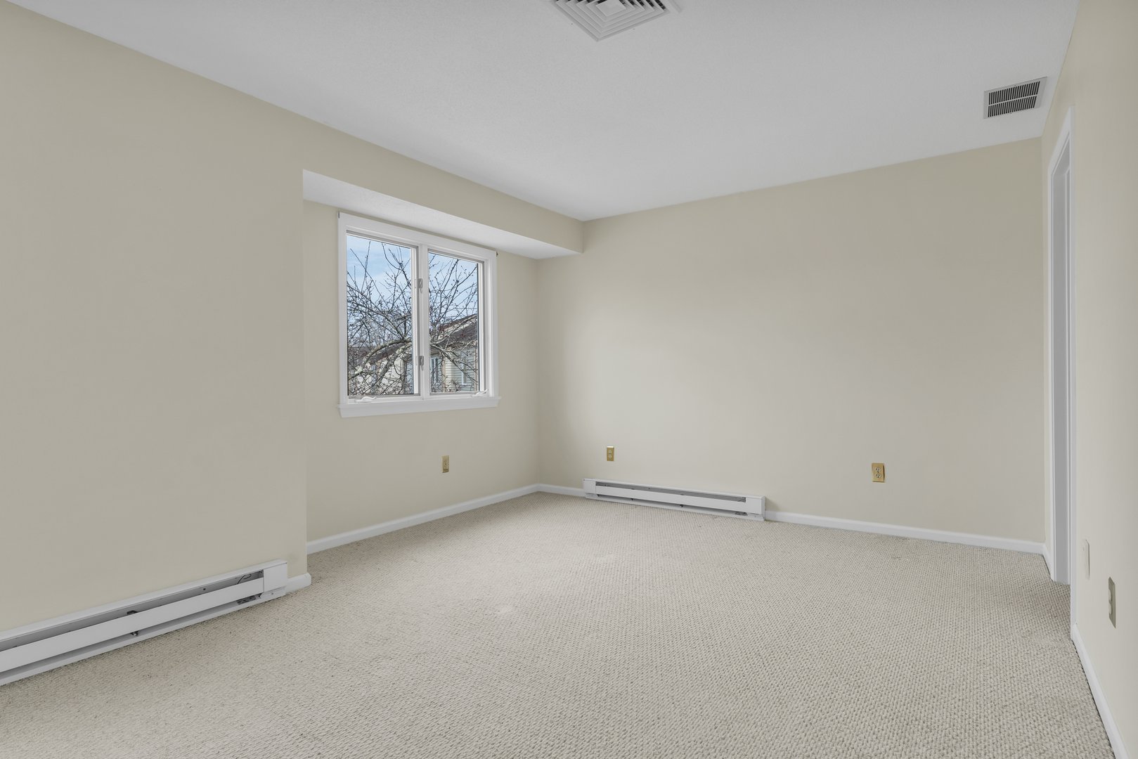 100 Dudley Avenue  #H42 Photo 14