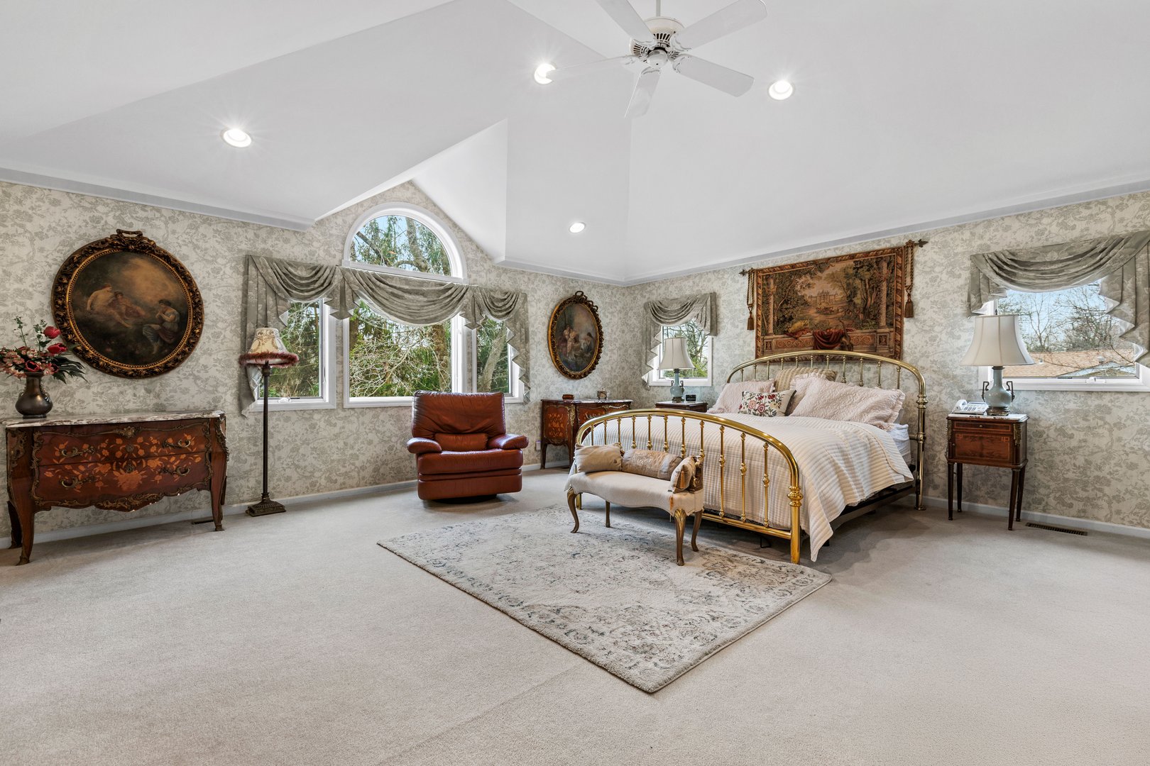 3 Penny Lane Photo 22