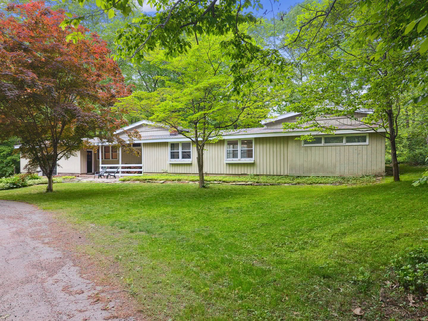 35 Old Acres Road Photo 3