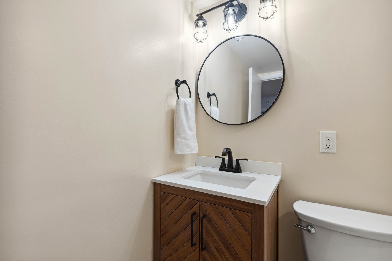 35 Old Acres Road Photo 12