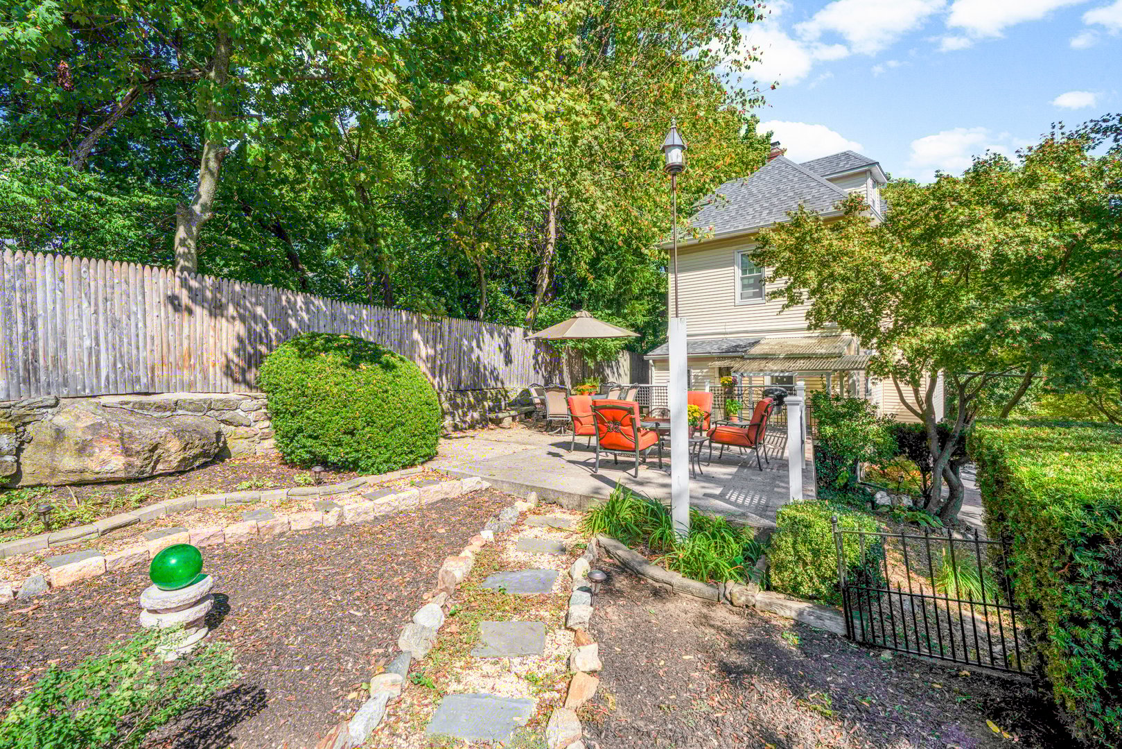 49 Weaver Street Photo 7