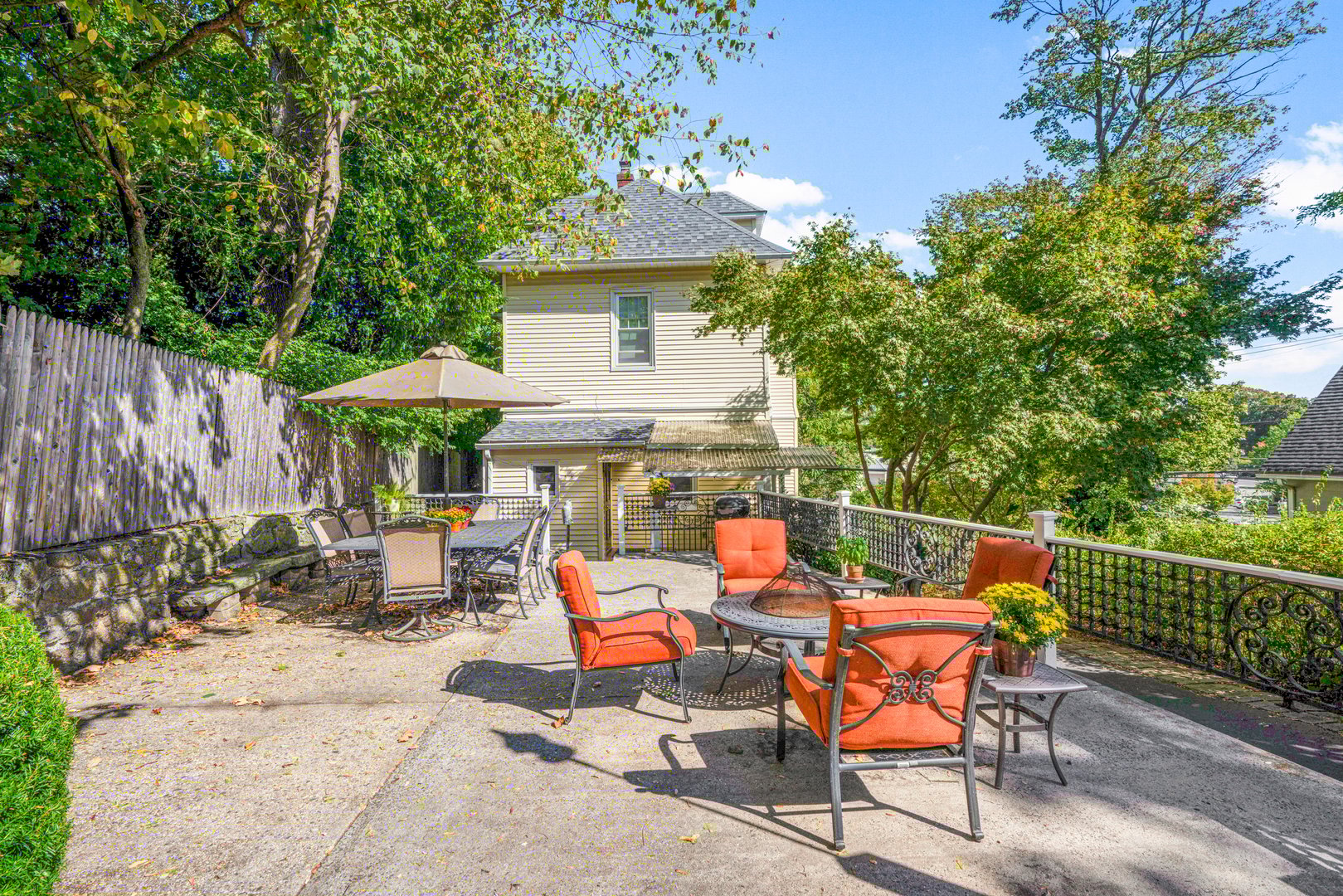 49 Weaver Street Photo 5