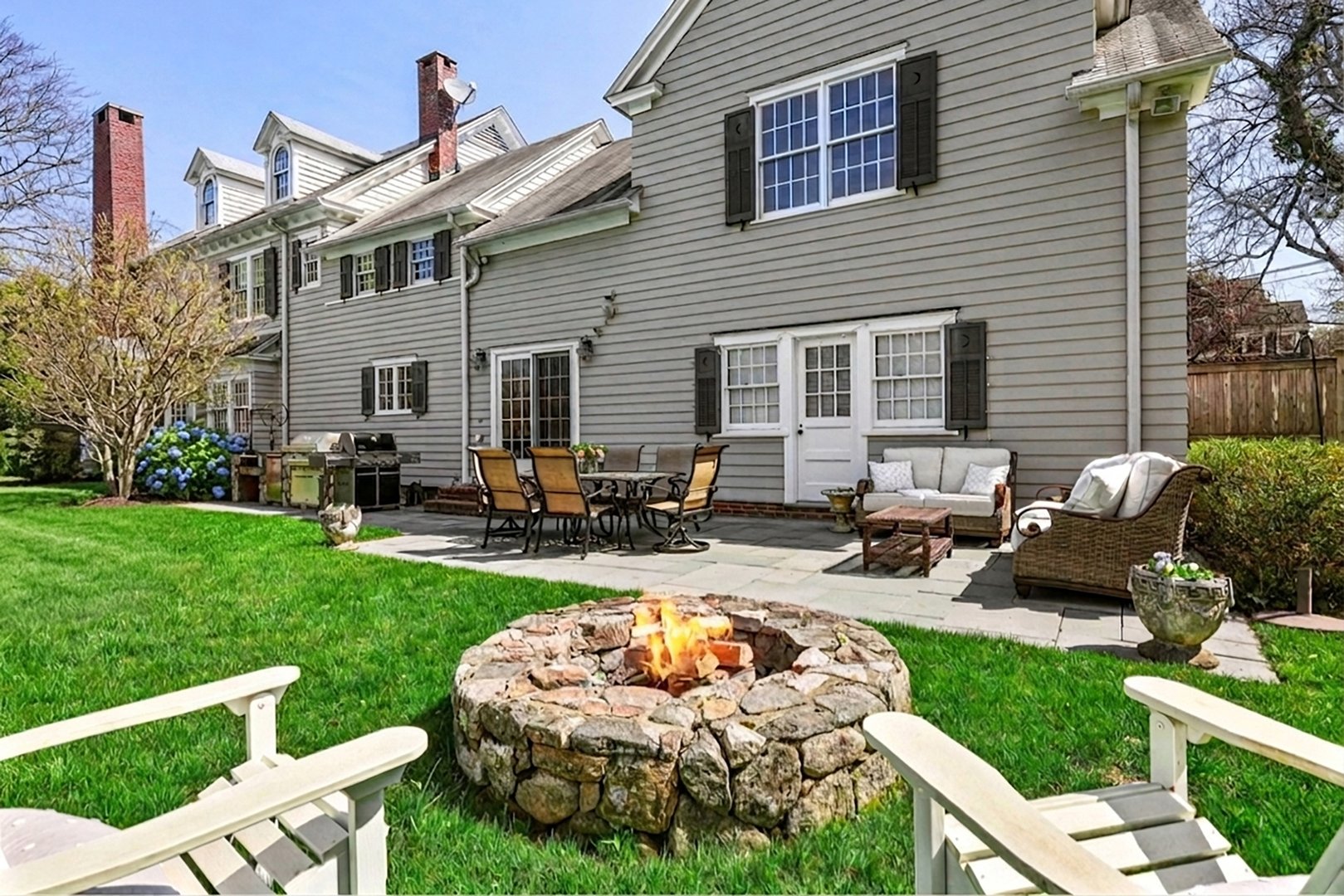 16 Lookout Drive North Photo 9