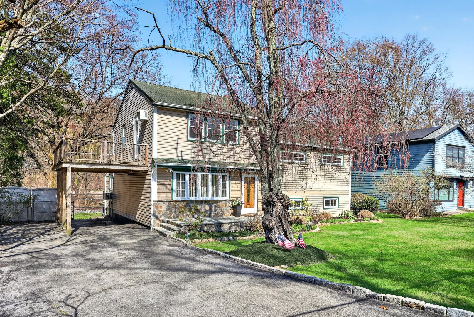 606 Washington Avenue Photo 2