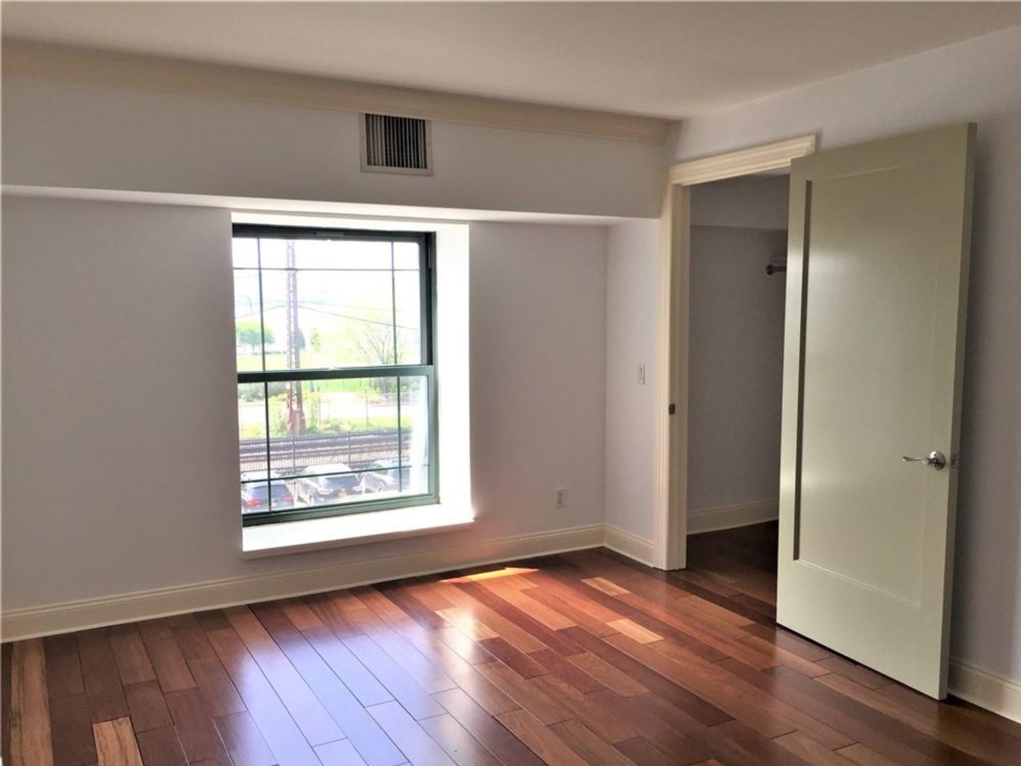 1 S Astor Street  #302 Photo 8