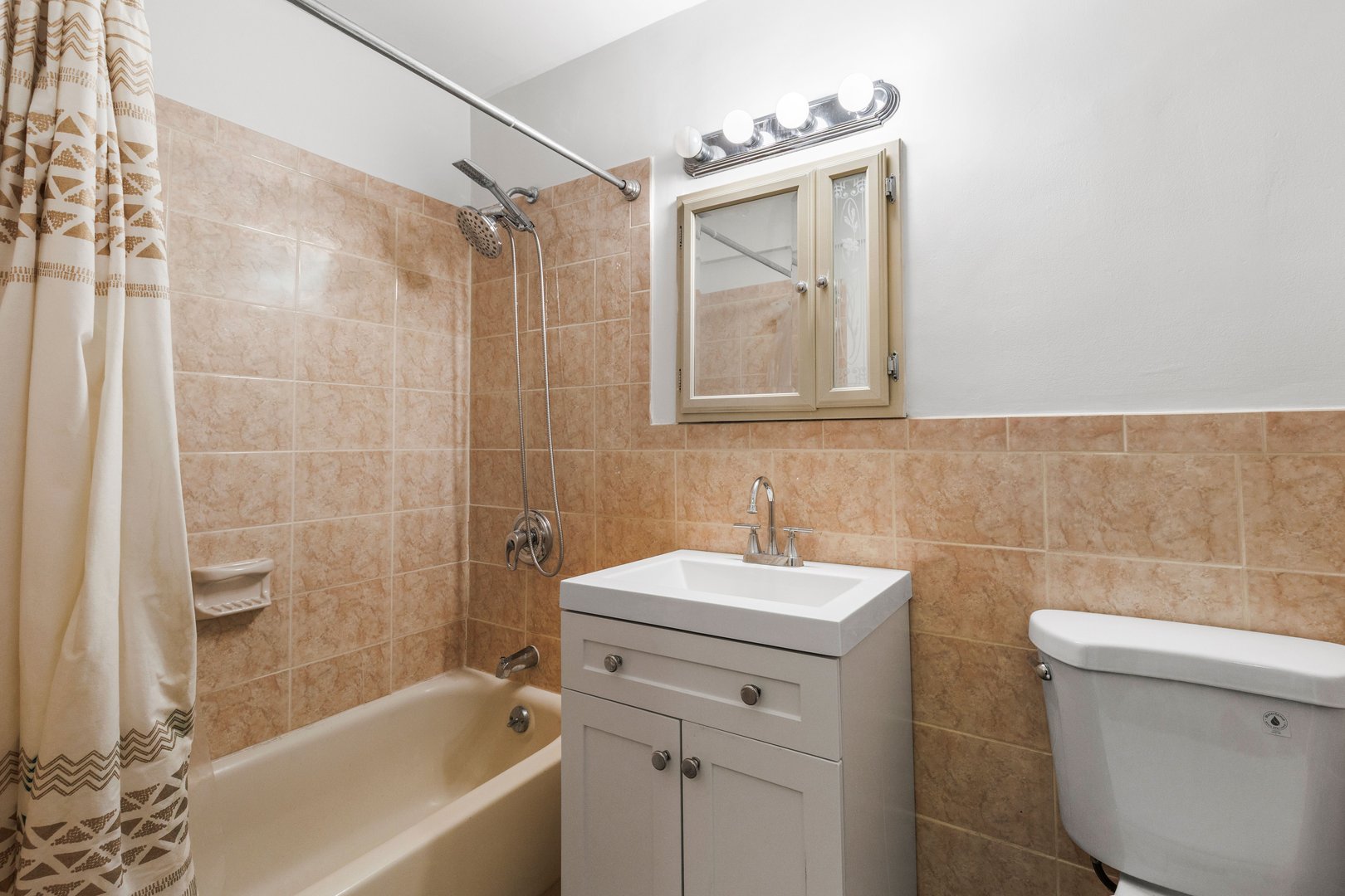 370 Westchester Avenue  #5C Photo 13