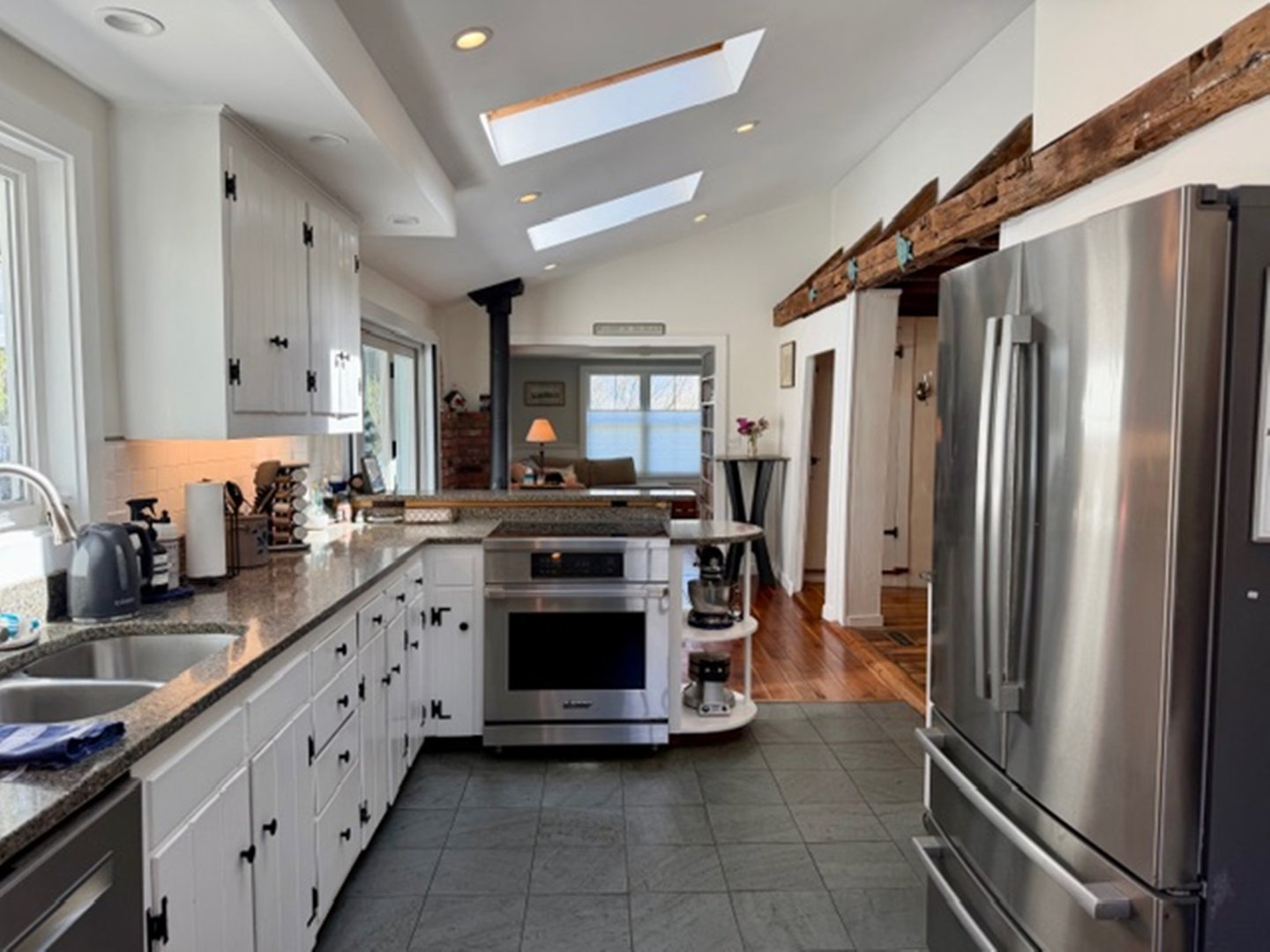 509 Boston Post Road Photo 10