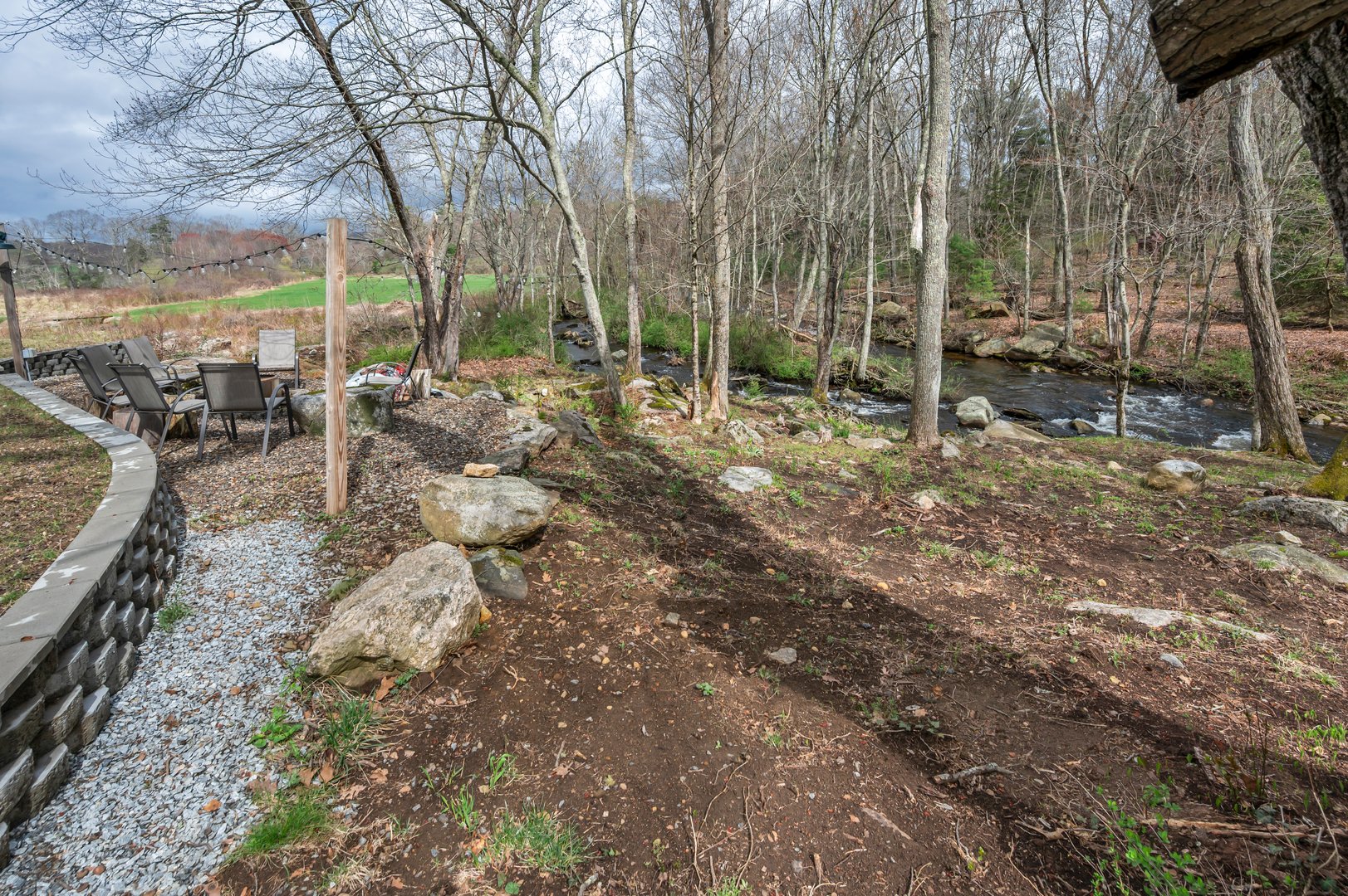 49 Upper Road Photo 12