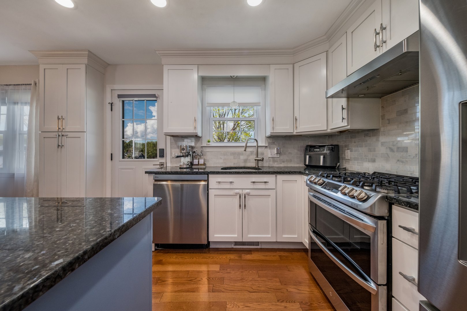 2 Lakeview Terrace Photo 15