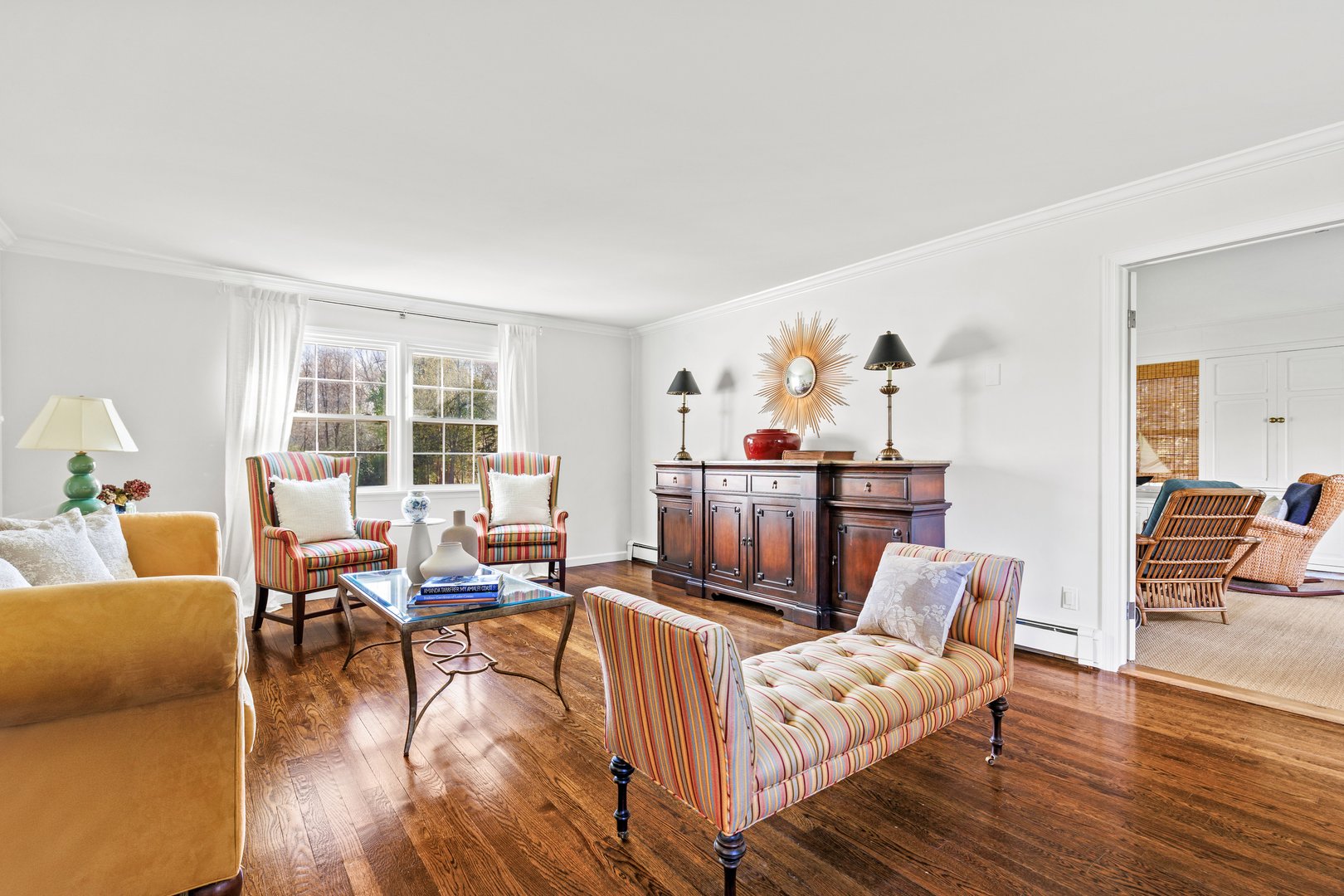 1 Redbrooke Place Photo 5