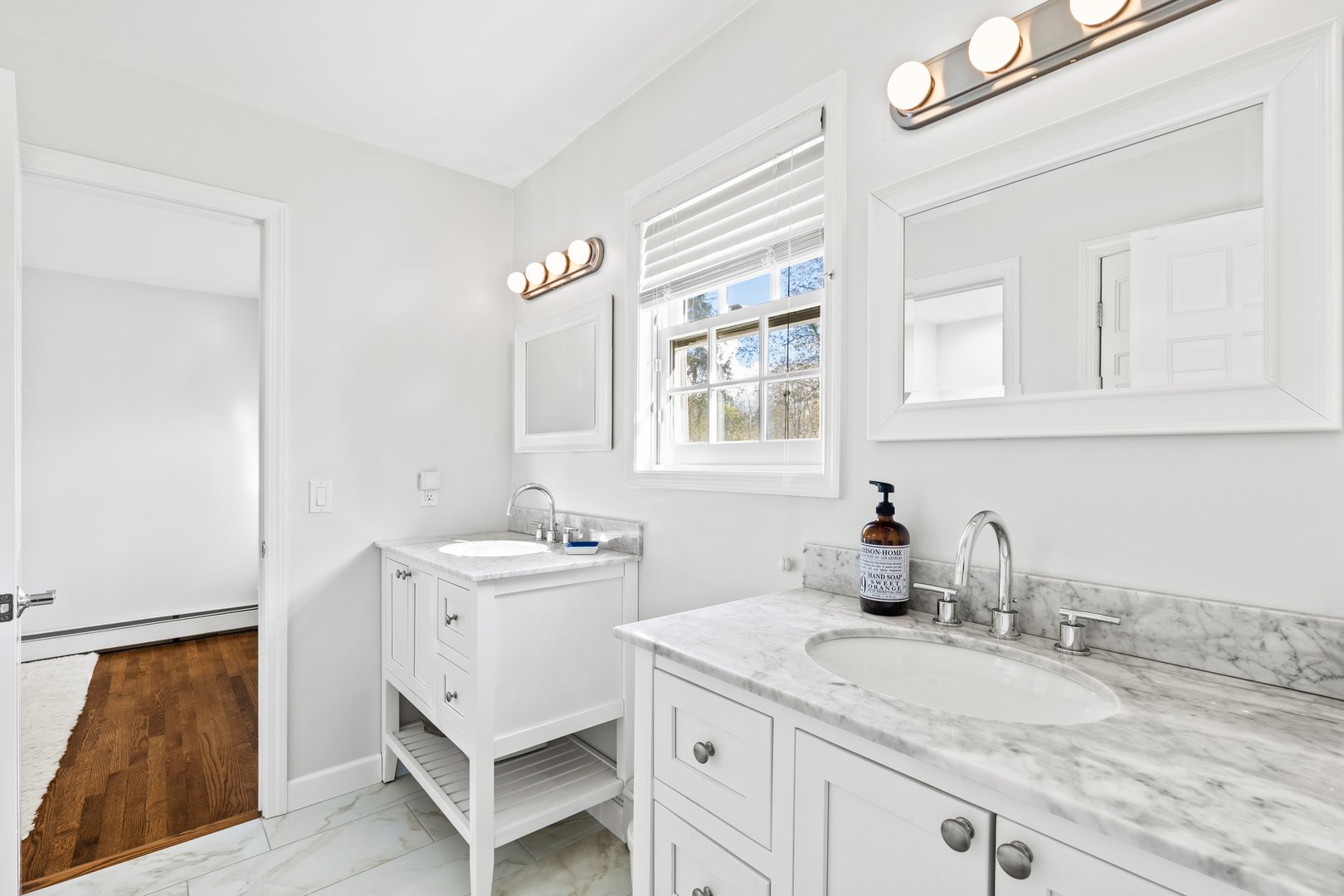 1 Redbrooke Place Photo 30
