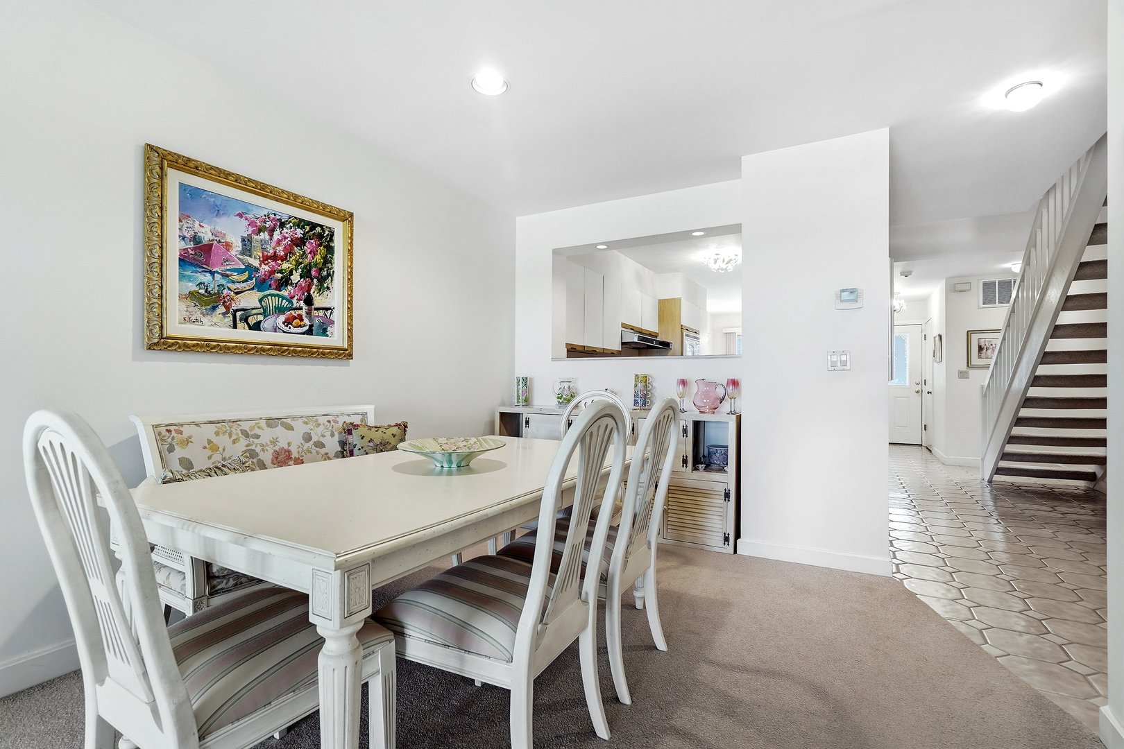 35 Waterside Close Photo 9
