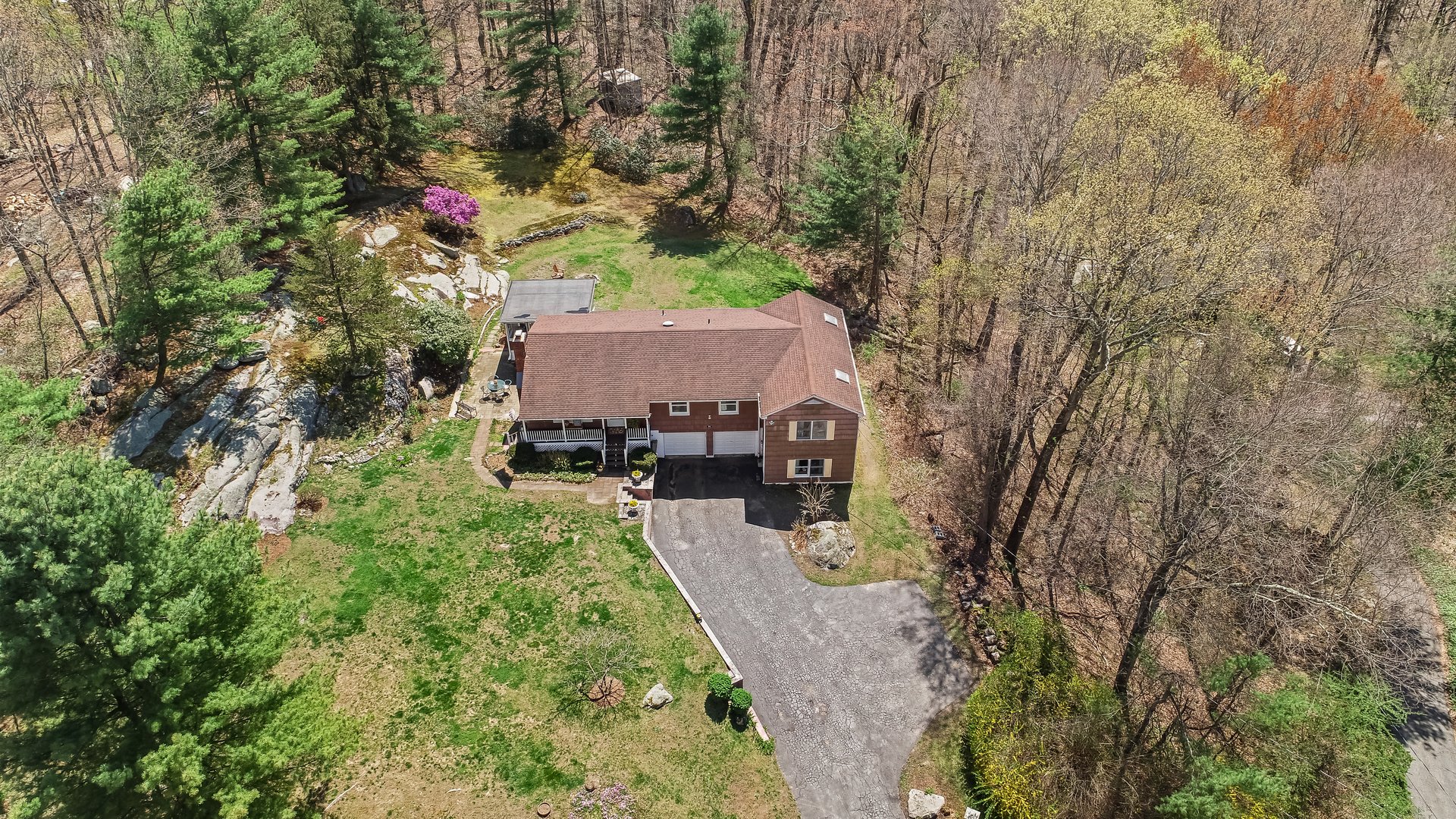 34 Glen Drive Photo 2