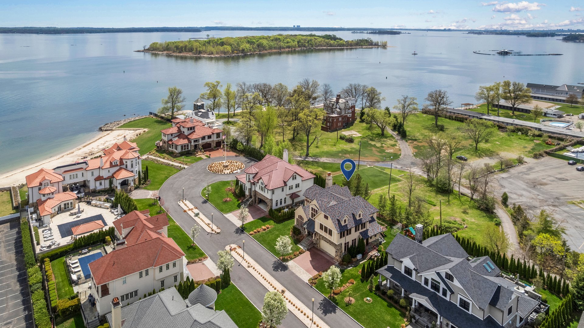 7 Brittany Lane Photo 2